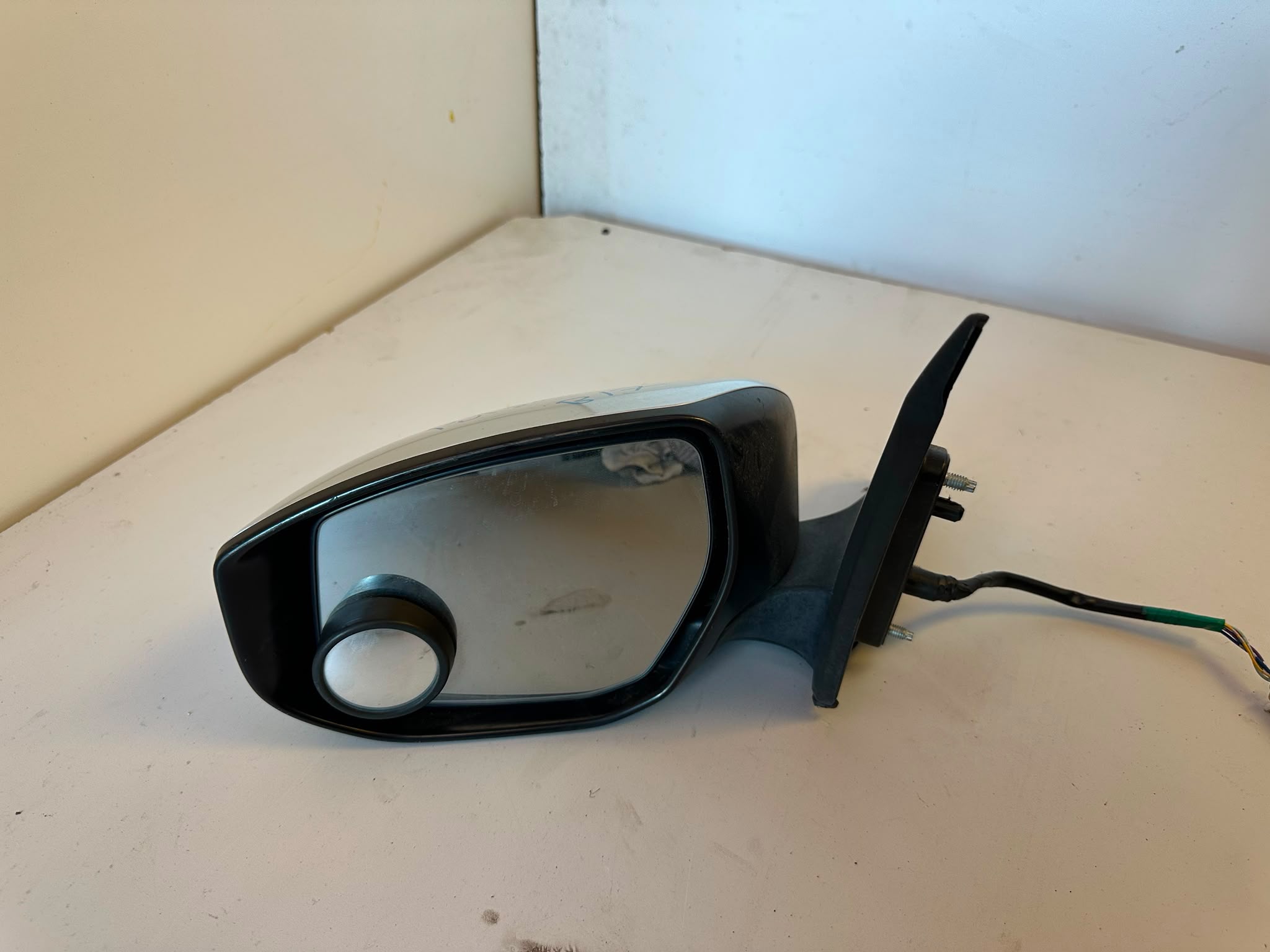 Nissan Pulsar B17 LH Mirror 2014