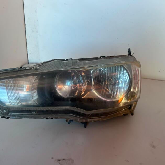 Mitsubishi Lancer CJ LH Headlight
